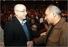 52063_635553600838550365_m