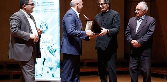 71382_635989040463924579_m